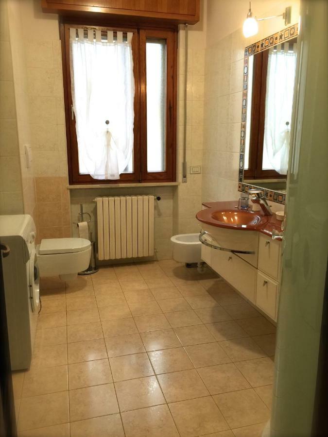 Appartamento Valentina Peschiera del Garda Luaran gambar